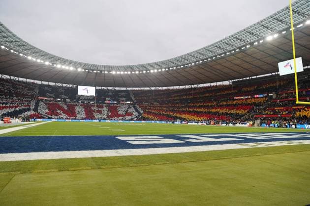 The Berlin Olympic Stadium in NFL Design, Choreography, GER, Indianapolis Colts vs Atlanta Falcons, American Football, National Football League, Berlin Game 2025, Week 10, Season 2025, 09 11 2025, GER, Indianapolis Colts vs Atlanta Falcons, American Football, National Football League, Berlin Game 2025, Week 10, Season 2025, 09 11 2025 Berlin Copyright: xEibner-Pressefoto JennixMaulx EP_JML