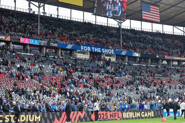 The Berlin Olympic Stadium in NFL Design, GER, Indianapolis Colts vs Atlanta Falcons, American Football, National Football League, Berlin Game 2025, Week 10, Season 2025, 09 11 2025, GER, Indianapolis Colts vs Atlanta Falcons, American Football, National Football League, Berlin Game 2025, Week 10, Season 2025, 09 11 2025 Berlin Copyright: xEibner-Pressefoto JennixMaulx EP_JML