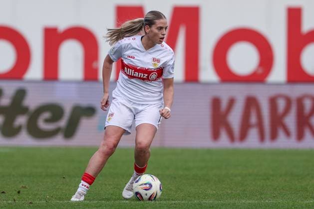 Dafina Redzepi VfB Stuttgart, 7 on the ball, cropped, single image, full body, action, action, game scene, THE DFB REGULATIONS PROHIBIT ANY USE OF PHOTOGRAPHS AS IMAGE SEQUENCES AND OR QUASI VIDEO , 09 11 2025, Meppen Germany , Football, 2 Womens Bundesliga, SV Meppen VfB Stuttgart xobx
