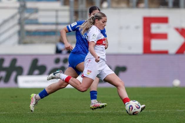 Dafina Redzepi VfB Stuttgart, 7 on the ball, single image, full body, action, action, game scene, THE DFB REGULATIONS PROHIBIT ANY USE OF PHOTOGRAPHS AS IMAGE SEQUENCES AND OR QUASI VIDEO , 09 11 2025, Meppen Germany , Football, 2 Womens Bundesliga, SV Meppen VfB Stuttgart xobx