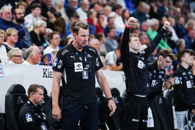 Filip Jicha THW Kiel, Coach GER, THW Kiel vs Bergischer HC, Handball, 1 Bundesliga, Matchday 11, Season 2025 2026, 09 11 2025 GER, THW Kiel vs Bergischer HC, Handball, 1 Bundesliga, Matchday 11, Season 2025 2026, 09 11 2025 Kiel Copyright: xEibner-Pressefoto MarcelxvonxFehrnx EP_MFN
