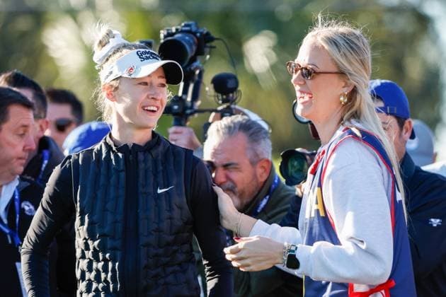 November 12, 2025, Belleair, Florida, USA: LPGA, Golf Damen pro golfer Nelly Korda, left, and Indiana Fever guard Sophie Cunningham chat with each other during The ANNIKA driven by Gainbridge Pro-Am at the Pelican Golf Club at on Wednesday, Nov. 12, 2025, in Belleair. Belleair USA - ZUMAs70_ 20251112_zan_s70_001 Copyright: xJeffereexWoox