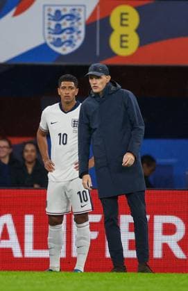 Jude Bellingham of England with manager Thomas Tuchel England v Serbia, Football, FIFA World Cup, WM, Weltmeisterschaft, Fussball Qualifying, Grop K, Wembley Stadium, Wembley, London, UK - 13 11 2025 Editorial use only Copyright: xMattxImpey Shutterstockx 15785879n