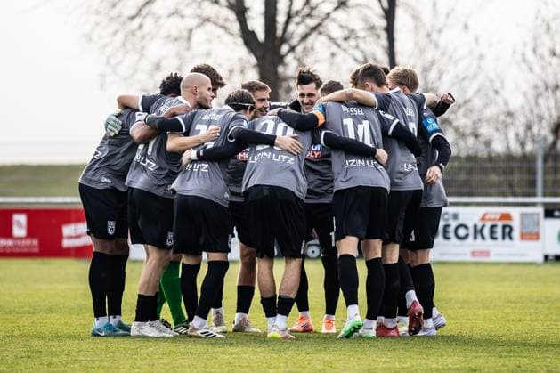 Football, Season 2025 2026, Test match 3 Liga, Bundesliga , Sportanlage Im Lohma Koblach, 14 Matchday, SCR Altach SSV Ulm 1846 Soccer, 14 11 2025 14 11 2025, Football, Season 2025 2026, Test match 3 Liga, Bundesliga , Sportanlage Im Lohma Koblach, 14 Matchday, SCR Altach SSV Ulm 1846 Soccer, Team circle Team Team circle Team SSV Ulm 1846 Soccer Photo Lucca Fundel Koblach Sportanlage Im Lohma Voralberg Austria