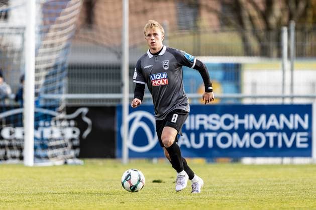 Soccer, Season 2025 2026, Test match 3 Liga, Bundesliga , Sportanlage Im Lohma Koblach, 14 Matchday, SCR Altach SSV Ulm 1846 Soccer, 14 11 2025 14 11 2025, Soccer, Season 2025 2026, Test match 3 Liga, Bundesliga , Sportanlage Im Lohma Koblach, 14 Matchday, SCR Altach SSV Ulm 1846 Soccer, cropped single image 8 Ben Westermeier SSV Ulm 1846 Soccer photo Lucca Fundel Koblach Sportanlage Im Lohma Voralberg Austria
