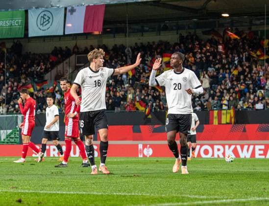 Football, Youth, Season 2025 26, U21, European Championship Qualification Group F, Matchday 6 in Fürth, Germany Malta, f l Aljoscha Kemlein U21, Germany , Ilyas Ansah U21, Germany , Cheering after scoring 2 0, 14 11 2025, Copyright: xSebastianxRäppold MatthiasxKochx