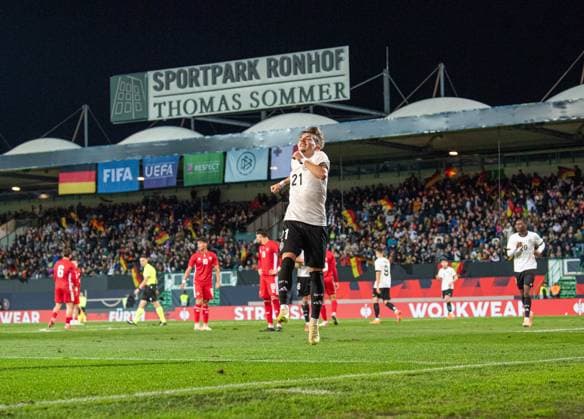 Soccer, Youth, Season 2025 26, U21, European Championship Qualification Group F, Matchday 6 in Fürth, Germany Malta, Lennart Karl U21, Germany , Cheering after scoring 2 0, 14 11 2025, Copyright: xSebastianxRäppold MatthiasxKochx