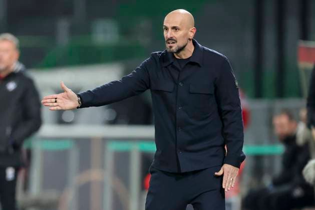 DFB coach Antonio Di Salvo Germany gestures, UEFA Under21 Championship Group F MD 6, Germany U21 v Malta U21, Sportpark Ronhof Thomas Sommer, November 14, 2025 in Furth, Germany Photo by Marco Steinbrenner DeFodi Images DFB coach Antonio Di Salvo Germany gestures, UEFA Under21 Championship Group F MD 6, Germany U21 v Malta U21, Sportpark Ronhof Thomas Sommer, November 14, 2025 in Furth, Germany Photo by Marco Steinbrenner DeFodi Images DFB DFL REGULATIONS PROHIBIT ANY USE OF PHOTOGRAPHS AS IMAGE SEQUENCES AND OR QUASI VIDEO