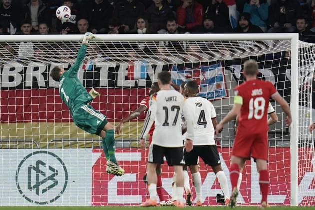 Soccer World Cup Qualification 2025 2026 14 11 2025, Soccer international match, international match, World Cup Qualification, 2025 2026, Group A, Luxembourg, Stade de Luxembourg, Kockelscheuer, Luxembourg LUX Germany, Germany GER vl Oliver Baumann Germany DEU, DFB, 1 must save several times in greatest need