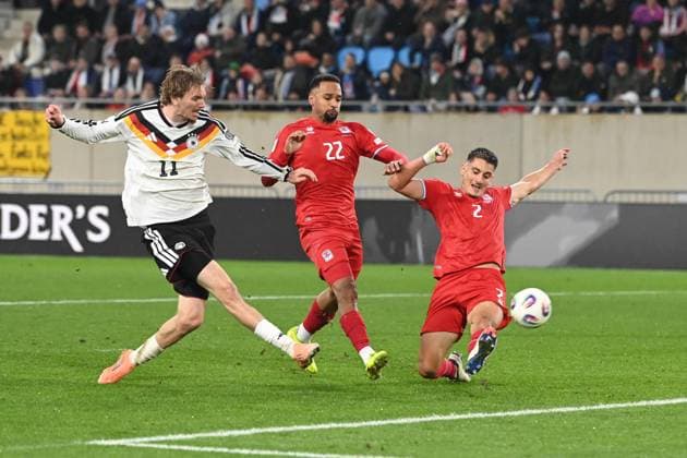 Nick WOLTEMADE GER scores the goal for 0 2, against Christopher MARTINS LUX and Seid KORAC LUX , action, duel, Luxembourg LUX Germany GER 0 2 Laenderspiel, WM Qualifikation Europa Gruppe A, Spieltag 9, matchday9, am 14 1 2025, Stade de Luxembourg, Luxembourg, Â
