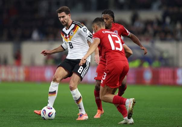 . - Luxembourg v Germany, FIFA World Cup, WM, Weltmeisterschaft, Fussball Qualifier, Group A, Stade de Luxembourg, Luxembourg. - 14th November 2025. (C) Daniel Weir Crystal Pix Leon Goretzka of Germany national team, Nationalteam - Luxembourg v Germany, FIFA World Cup Qualifier, Group A, Stade de Luxembourg, Luxembourg. - 14th November 2025. (C) Daniel Weir Crystal Pix Luxembourg Stade de Luxembourg Luxembourg Copyright: xDanielxWeirx CP_Luxembourg_Germany_141125_DW55