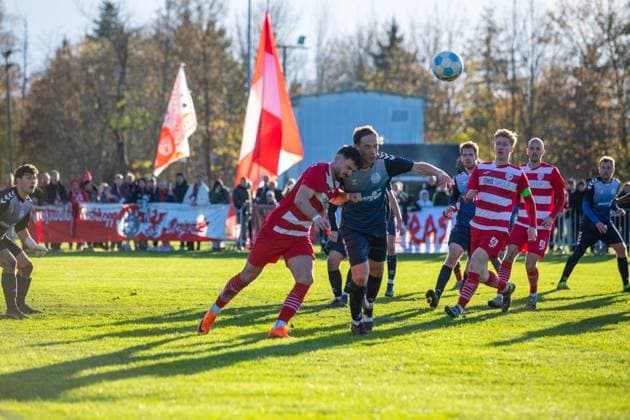 Fatlind Memaj GFC, mi in duel with Jan Ehlert FSV, re GER, Soccer, Men, State Cup, Round of 16, M V Cup, Mecklenburg Vorpommern Cup, FSV Blau Weiß Greifswald vs Greifswalder FC, Final score 0 8