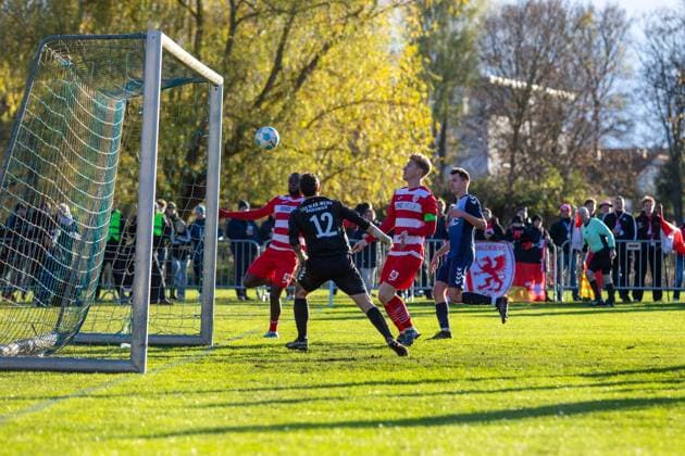 Rudolf Ndualu GFC, at the second post and Lucas Vierling GFC, mi in the penalty area GER, Football, Men, State Cup, Round of 16, M V Cup, Mecklenburg Vorpommern Cup, FSV Blau Weiß Greifswald v Greifswalder FC, Final score 0 8