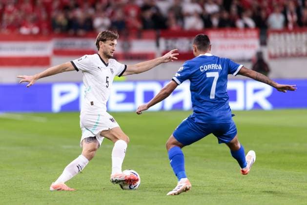 SOCCER - FIFA WC quali, CYP vs AUT LIMASSOL,CYPRUS,15.NOV.25 - SOCCER - FIFA World Cup, WM, Weltmeisterschaft, Fussball 2026, European Qualifiers, group stage, OEFB international match, Länderspiel, Nationalmannschaft Cyprus vs Austria. Image shows Stefan Posch (AUT) and Anderson Correia (CYP). GEPAxpictures xArminxRauthner