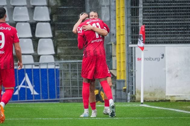 Germany, Football, Regionalliga Südwest, Season 2025 2026, Matchday 17 SC Freiburg II vs 1 FSV Mainz 05 II Dreisamstadion Freiburg Fabian Rüdlin Rudlin SC Freiburg II, 05 Goal, Goal celebration, Emotions, Goal kick, Joy, Cheering, Penalty kick, Freiburg Dreisamstadion Baden Württemberg Germany Copyright: xFINLEYxMÖRCHx