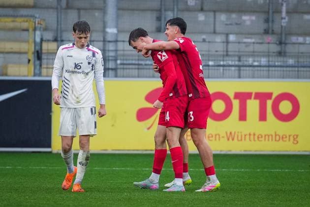 Germany, Football, Regionalliga Südwest, Season 2025 2026, 17 Matchday SC Freiburg II vs 1 FSV Mainz 05 II Dreisamstadion Freiburg Jack James SC Freiburg II, 14 Goal, Goal celebration, Emotions, Goal kick, Joy, Cheering, Freiburg Dreisamstadion Baden Württemberg Germany Copyright: xFINLEYxMÖRCHx