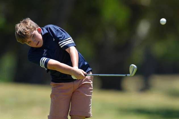 Cape Town Disabled Golf Open 2025 in Cape Town, South Africa 13 year old James Harrison Payne from South Africa in action during the Cape Town Disabled Golf Open 2025 in Cape Town, South Africa, on November 17, 2025. The Cape Town Disabled Golf Open celebrates inclusion, ability, and the remarkable talent of golfers with disabilities a true showcase of determination and community spirit. It is one of the top disabled golf tournaments in the world with an international field of competitors. People suffering from any number of physical disabilities including arm and leg amputees, hemiplegics, paraplegics, stroke victims, Les Autres, blind and deaf people that are able to grip the club with at least one hand and hit the ball can compete. Cape Town South Africa Copyright: xMatrixxImagesx xNicxBothmax