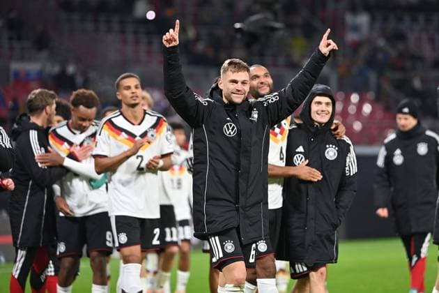 Final cheer Joshua KIMMICH GER after the end of the match, cheering,joy,enthusiasm,action team photo,team,team,team photo football international match, World Cup Qualification Group A Matchday 06, Germany GER Slovakia SVK 6 0 on 17 11 2025, RED BULL ARENA