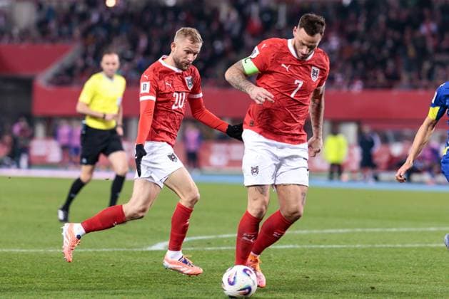 SOCCER - FIFA WC quali, AUT vs BIH VIENNA,AUSTRIA,18.NOV.25 - FIFA World Cup, WM, Weltmeisterschaft, Fussball 2026, European Qualifiers, group stage, OEFB international match, Länderspiel, Nationalmannschaft Austria vs Bosnia and Herzegovina. Image shows Konrad Laimer and Marko Arnautovic (AUT). GEPAxpictures xArminxRauthner