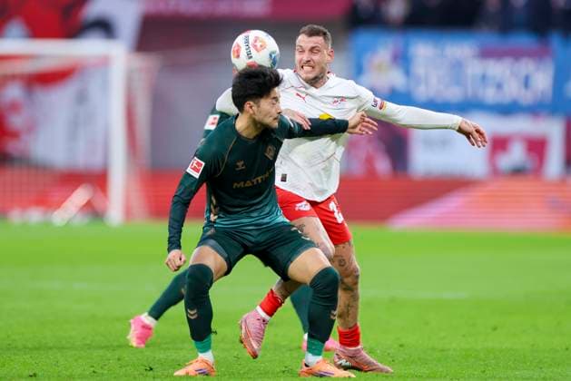 Yukinari Sugawara Werder Bremen and David Raum RB Leipzig battle for the ball, Bundesliga, RB Leipzig v SV Werder Bremen, Red Bull Arena, November 23, 2025 in Leipzig, Germany Photo by Marco Steinbrenner DeFodi Images Yukinari Sugawara Werder Bremen and David Raum RB Leipzig battle for the ball, Bundesliga, RB Leipzig v SV Werder Bremen, Red Bull Arena, November 23, 2025 in Leipzig, Germany Photo by Marco Steinbrenner DeFodi Images DFL regulations prohibit any use of photographs as image sequences and or quasi video