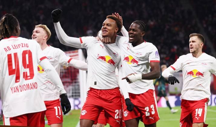 RB Leipzig Bremen Bundesliga Leipzig, 23 11 2025, Red Bull Arena, Soccer, 1 Bundesliga, 11 Matchday , RB Leipzig vs SV Werder Bremen , In picture Goal for RB Leipzig Assan Ouedraogo 20, RB Leipzig scores 1 0 and cheers with teammates , For editorial use only Only editorial use , DFL DFB regulations prohibit any use of photographs as image sequences and or quasi video ,