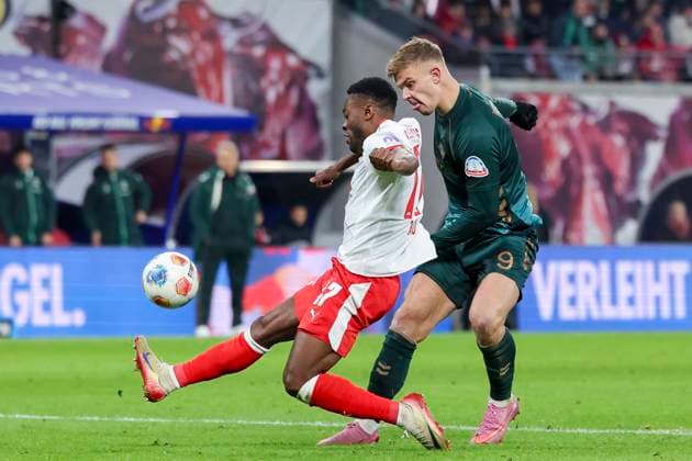 Ridle Baku RB Leipzig and Keke Topp Werder Bremen battle for the ball, Bundesliga, RB Leipzig v SV Werder Bremen, Red Bull Arena, November 23, 2025 in Leipzig, Germany Photo by Marco Steinbrenner DeFodi Images Ridle Baku RB Leipzig and Keke Topp Werder Bremen battle for the ball, Bundesliga, RB Leipzig v SV Werder Bremen, Red Bull Arena, November 23, 2025 in Leipzig, Germany Photo by Marco Steinbrenner DeFodi Images DFL regulations prohibit any use of photographs as image sequences and or quasi video