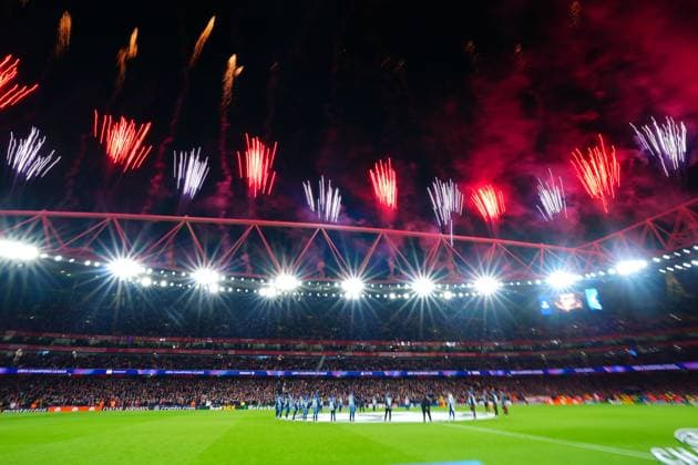Fireworks before kick off Arsenal v Bayern Munich, UEFA Champions League, Group Stage, Football, Emirates Stadium, London, UK- 26 Nov 2025London Emirates Stadium United Kingdom EDITORIAL USE ONLY No use with unauthorised audio, video, data, fixture lists, club league logos or live services. Online in-match use limited to 120 images, no video emulation. No use in betting, games or single club league player publications. Copyright: xJavierxGarcia Shutterstockx 15927947bh