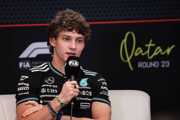 F1 - QATAR GRAND PRIX 2025 KIMI ANTONELLI Andrea (ita), Mercedes AMG F1 Team W16, portrait press conference, PK, Pressekonferenz during the 2025 Formula 1 Qatar Grand Prix, 23th round of the 2025 FIA Formula One World Championship, WM, Weltmeisterschaft from November 28 to 30, 2025 on the Lusail International Circuit, in Lusail, Qatar - LusailQatar Copyright: xEricxAlonsox