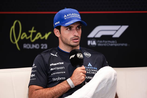 F1 - QATAR GRAND PRIX 2025 SAINZ Carlos (spa), Williams Racing FW47, portrait press conference, PK, Pressekonferenz during the 2025 Formula 1 Qatar Grand Prix, 23th round of the 2025 FIA Formula One World Championship, WM, Weltmeisterschaft from November 28 to 30, 2025 on the Lusail International Circuit, in Lusail, Qatar - LusailQatar Copyright: xEricxAlonsox