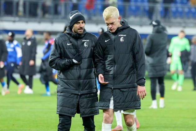 Vincenzo Grifo SC Freiburg and Matthias Ginter SC Freiburg talk together, UEFA Europa League 2025 26 League Phase MD5, FC Viktoria Plzen v SC Freiburg, Stadion mesta Plzne on November 27, 2025 in Pilsen, Czech Republic Photo by Marco Steinbrenner DeFodi Images Vincenzo Grifo SC Freiburg and Matthias Ginter SC Freiburg talk together, UEFA Europa League 2025 26 League Phase MD5, FC Viktoria Plzen v SC Freiburg, Stadion mesta Plzne, November 27, 2025 in Plzen, Czech Republic Photo by Marco Steinbrenner DeFodi Images
