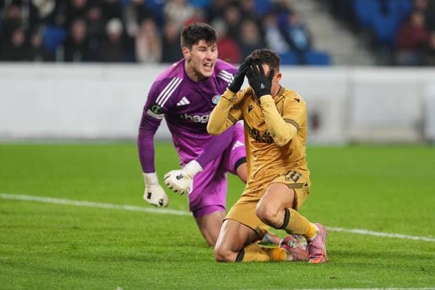 Yeremy Pino of Crystal Palace reacts after his shot is saved by Mike Penders of Strasbourg Strasbourg v Crystal Palace, UEFA Conference League, Group Stage, Football, Stade de la Meinau Strasbourg, Strasbourg, France - 27 Nov 2025Strasbourg Stade de la Meinau Strasbourg France EDITORIAL USE ONLY No use with unauthorised audio, video, data, fixture lists, club league logos or live services. Online in-match use limited to 120 images, no video emulation. No use in betting, games or single club league player publications. Copyright: xDavexWinter Shutterstockx 15928086cq