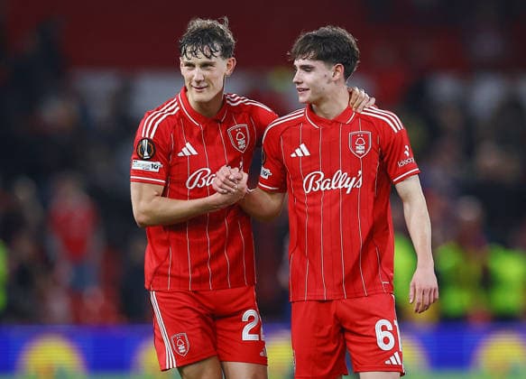 Ryan Yates and Jimmy Sinclair of Nottingham Forest at the end of the match Nottingham Forest v Malmo, UEFA Europa League, Group Stage, Football, City Ground, Nottingham, UK- 27 Nov 2025Nottingham City Ground United Kingdom EDITORIAL USE ONLY No use with unauthorised audio, video, data, fixture lists, club league logos or live services. Online in-match use limited to 120 images, no video emulation. No use in betting, games or single club league player publications. Copyright: xMattxWest Shutterstockx 15928078ai