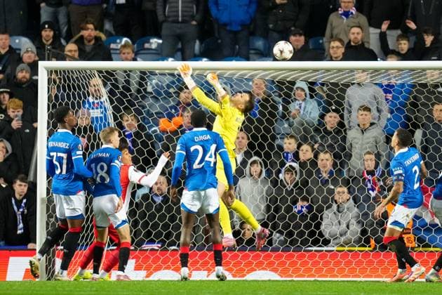 Rangers goalkeeper Jack Butland misses the ball in the air in front of goal late in the game. Rangers v Braga, UEFA Europa League, Group Stage, Football, Ibrox Stadium, Glasgow, Scotland, UK - 27 Nov 2025Glasgow Ibrox Scotland United Kingdom EDITORIAL USE ONLY No use with unauthorised audio, video, data, fixture lists, club league logos or live services. Online in-match use limited to 120 images, no video emulation. No use in betting, games or single club league player publications. Copyright: xStuartxWallace Shutterstockx 15928082ak