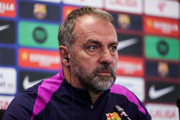 November 28, 2025, Sant Joan Despi, Barcelona, SPAIN: Hansi Flick, head coach of FC Barcelona, Barca attends his press conference, PK, Pressekonferenz during the training day of FC Barcelona ahead the Spanish League, La Liga EA Sports, football match against Deportivo Alaves at Ciudad Esportiva Joan Gamper on November 28, 2025 in Sant Joan Despi, Barcelona, Spain. Sant Joan Despi SPAIN - ZUMAa181 20251128_zaa_a181_046 Copyright: xJavierxBorregox
