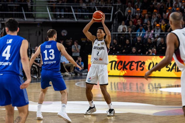GER, FIBA Basketball World Cup 2027, European Qualifiers, Germany Israel 28 11 2025, Ratiopharm Arena, Neu Ulm, GER, FIBA Basketball World Cup 2027, European Qualifiers, Germany Israel Jack Kayil Germany, No2 Â Photo Alexander Trienitz Neu Ulm Ratiopharm Arena Bayern Germany