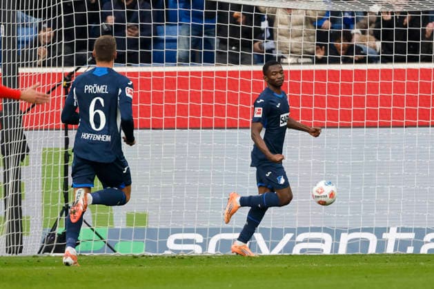1 0 Goal for TSG Hoffenheim by Bazoumana Toure TSG Hoffenheim, 29 , Germany, Soccer, 1 Bundesliga, Matchday 12, 2025 2026, TSG Hoffenheim vs FC Augsburg, 29 11 2025, PreZero Arena, Sinsheim, Germany Sinsheim PreZero Arena Baden Württemberg Germany Copyright: xGrantxHubbsx
