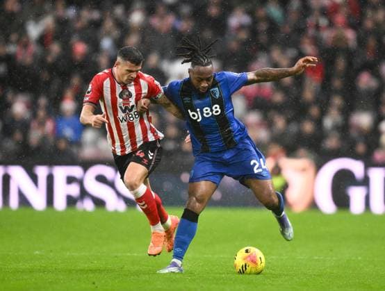 Antoine Semenyo of Bournemouth fends off Granit Xhaka of Sunderland Sunderland v AFC Bournemouth, Premier League, Football, Stadium of Light, Sunderland, UK - 29 Nov 2025Sunderland Stadium of Light United Kingdom EDITORIAL USE ONLY No use with unauthorised audio, video, data, fixture lists, club league logos or live services. Online in-match use limited to 120 images, no video emulation. No use in betting, games or single club league player publications. Copyright: xRichardxLee Shutterstockx 15941576s