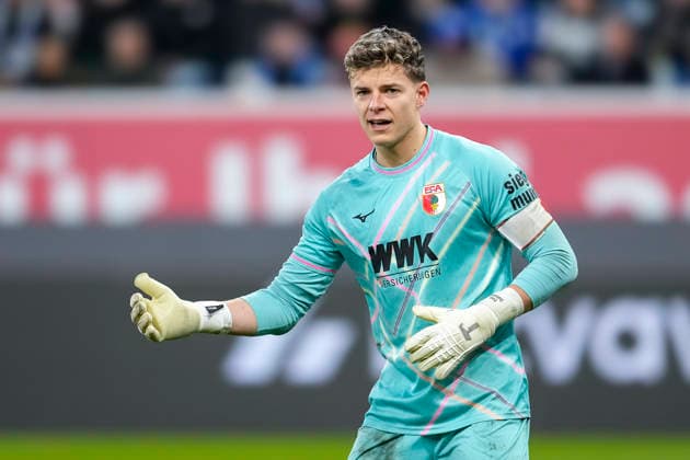 Finn Dahmen Goalkeeper, FCA, 1 , gives instructions, gestures, gesticulating with arms, looking disappointed, disappointment, frustration, disappointed, pessimistic, 29 11 2025, Sinsheim Germany , Football, Bundesliga, TSG 1899 Hoffenheim FC Augsburg, DFB DFL REGULATIONS PROHIBIT ANY USE OF PHOTOGRAPHS AS IMAGE SEQUENCES AND OR QUASI VIDEO xozx