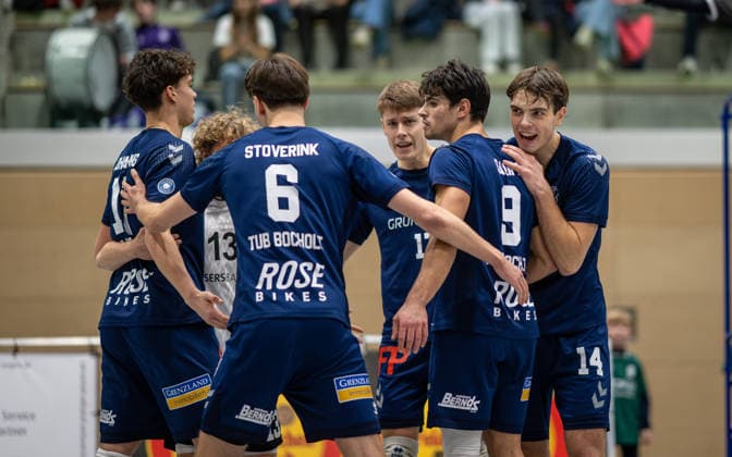 Volleyball, Season 2025 2026, 2 Bundesliga Nord, 29 11 2025, 09 Matchday, Men, TuV Bocholt blue vs TuS Mondorf white v l Joke Johannig TuB Bocholt , Tom Luca Schluse Libero TuB Bocholt , Ben Stoverink TuB Bocholt , Hauke Lehmbrock TuB Bocholt , Lukas Salimi TuB Bocholt , Bohdan Velychko TuB Bocholt , Bocholt Sporthalle West Nordrhein Westfalen Germany 251129_vb_tub-bocholt_tus-mondorf_46507