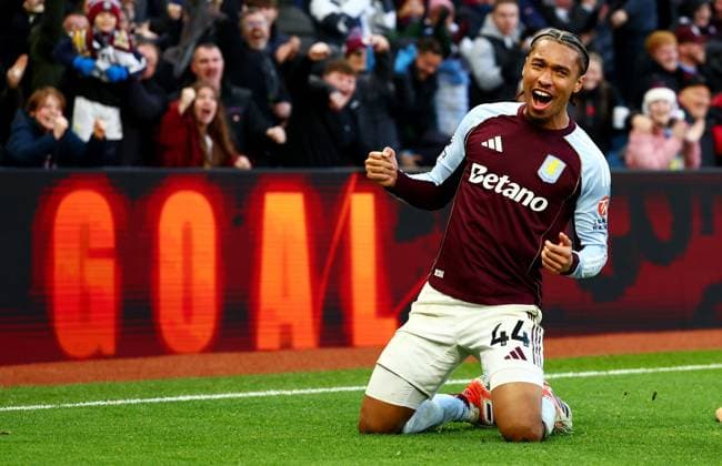 Boubacar Kamara of Aston Villa celebrates scoring a goal after making the score 1-0. Aston Villa v Wolverhampton Wanderers, Premier League, Football, Villa Park, Birmingham, UK - 30 Nov 2025Birmingham Villa Park United Kingdom EDITORIAL USE ONLY No use with unauthorised audio, video, data, fixture lists, club league logos or live services. Online in-match use limited to 120 images, no video emulation. No use in betting, games or single club league player publications. Copyright: xJamesxMarsh Shutterstockx 15941716by