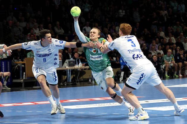 DEU, DHB, 1 HBL, Fuechse Berlin vs TBV Lemgo Lippe , 30 11 2025, Max Schmeling Halle, Berlin, DEU, DHB, 1 HBL, Fuechse Berlin vs TBV Lemgo Lippe , pictured Tobias Grondahl Fuechse Berlin 15 , Frederik Simak Lemgo 8 , Nicolai Theilinger Lemgo 3 nordphotoxGmbHx xEngler nph00076