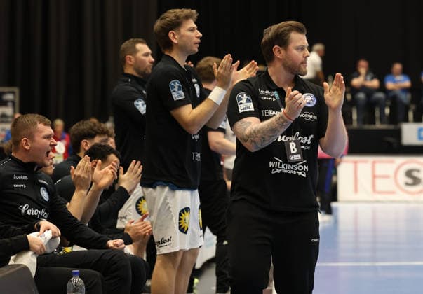 Arnor por Gunnarsson Bergischer HC Coach Bergischer HC 06 vs Handball Sportverein Hamburg, Matchday 14, Handball, DAIKIN HBL, Season 2025 2026, 30 11 2025 Bergischer HC 06 vs Handball Sportverein Hamburg, Matchday 14, Handball, DAIKIN HBL, Season 2025 2026, 30 11 2025 Duesseldorf Copyright: xEibner-Pressefoto ThomasxStoeckerx EP_TSR