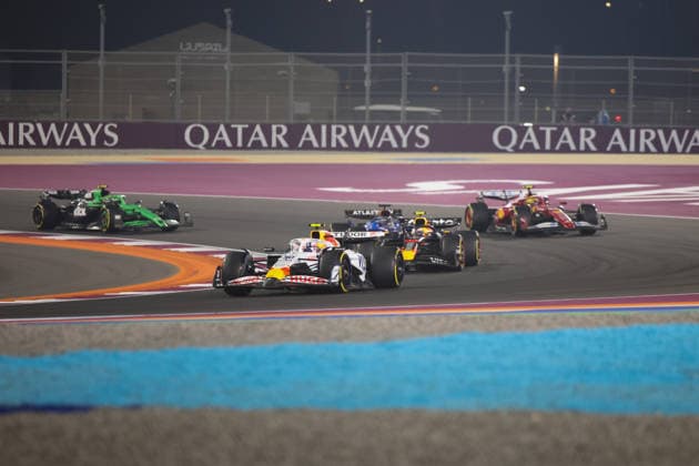 Liam Lawson Visa Cash App Racing Bulls Formula One Team, , 30 , Yuki Tsunoda Oracle Red Bull Racing, 22 , Alexander Albon Atlassian Williams Racing, 23 , Lewis Hamilton Scuderia Ferrari HP, 44 , Gabriel Bortoleto Stake F1 Team Kick Sauber, 05 , Race, Race, QAT, Formula 1 World Championship, Qatar Grand Prix, Doha, Lusail, Lusail International Circuit, Sunday, Race Day, 30 11 2025 QAT, Formula 1 World Championship, Qatar Grand Prix, Doha, Lusail, Lusail International Circuit, Sunday, Race Day, 30 11 2025 Doha Copyright: xEibner-Pressefoto AnnikaxGrafx EP_AGF