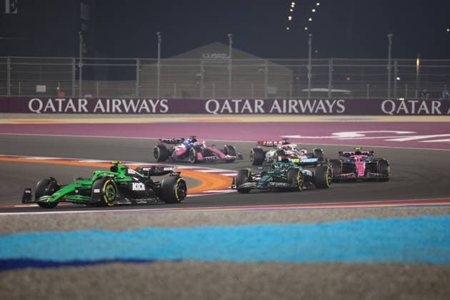 Gabriel Bortoleto Stake F1 Team Kick Sauber, 05 , Lance Stroll Aston Martin Aramco Formula One Team, 18 , Franco Colapinto BWT Alpine F1 Team, 43 , Esteban Ocon MoneyGram Haas F1 Team, 31 , Pierre Gasly BWT Alpine F1 Team, 10 , Race, Race, QAT, Formula 1 World Championship, Qatar Grand Prix, Doha, Lusail, Lusail International Circuit, Sunday, Race Day, 30 11 2025 QAT, Formula 1 World Championship, Qatar Grand Prix, Doha, Lusail, Lusail International Circuit, Sunday, Race Day, 30 11 2025 Doha Copyright: xEibner-Pressefoto AnnikaxGrafx EP_AGF