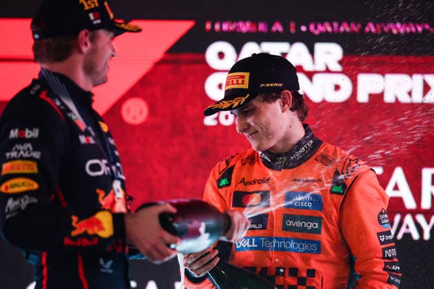 F1 - QATAR GRAND PRIX 2025 PIASTRI Oscar (aus), McLaren F1 Team MCL39, portrait and VERSTAPPEN Max (ned), Red Bull Racing RB21, portrait podium during the 2025 Formula 1 Qatar Grand Prix, 23th round of the 2025 FIA Formula One World Championship, WM, Weltmeisterschaft from November 28 to 30, 2025 on the Lusail International Circuit, in Lusail, Qatar - LusailQatar Copyright: xEricxAlonsox