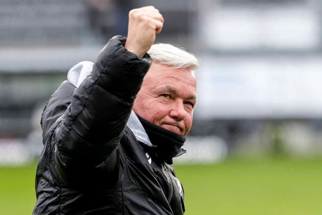 Olaf Janßen Janssen, coach, head coach, SVS , single picture, single photo, action, action, joy, rejoice, friendly, cheerful, happy, beaming, optimistic, 30 11 2025, Sandhausen Germany , Football, Regionalliga Südwest, SV Sandhausen SV Stuttgarter Kickers xozx