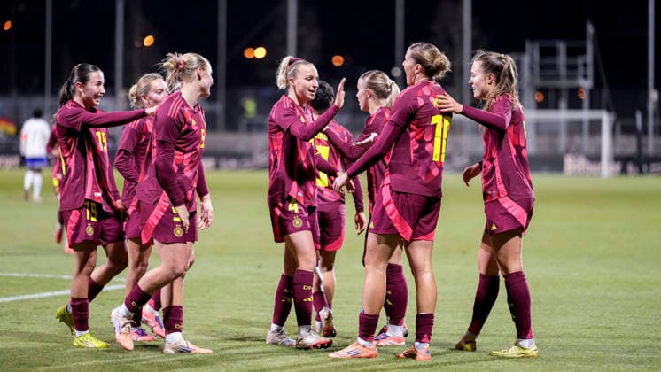 Players of the German U23 selection, celebrate the goal, celebrate the goal, goal, celebration, cheer, cheers about the goal, joy, joy, optimistic, positive, game scene, highlight, action, 01 12 2025, Frankfurt am Main Germany , football, international match, U23 women, Germany France, DFB DFL REGULATIONS PROHIBIT ANY USE OF PHOTOGRAPHS AS IMAGE SEQUENCES AND OR QUASI VIDEO xozx