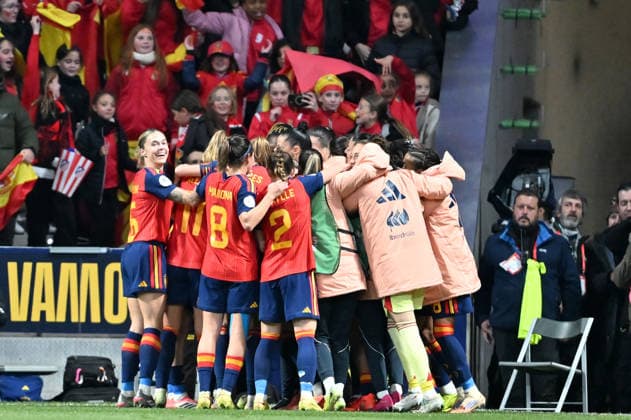 Madrid, Estadio Metropolitano, 02 12 25, ESP, Frauen, UEFA Women s Nations Leaugue, Finale 2025, Spanien Deutschland Bild Jubel, Freuen, celebrate, happy, cheer , Goal Celebration Spanoien 3 0 UEFA regulations prohibit any use of photographs as image sequences and or quasi video Madrid Spain