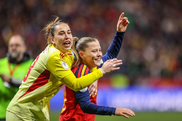 ESP, Madrid, Spain vs Germany, international match, football, UEFA, 2025 2026 season, Womens Nations League, Riyadh Air Metropolitano, final in picture v l Cata Coll Spain 13 , Clà udia Pina Spain 20 celebrate the Nations League victory against Germany DFB DFL REGULATIONS PROHIBIT ANY USE OF PHOTOGRAPHS AS IMAGE SEQUENCES AND OR QUASI VIDEO, 02 12 2025 Copyright: HMBxMedia HendrikxHamelau