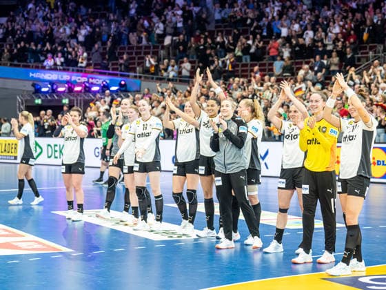 The German team thanks the fans, Germany vs Faroe Islands, Handball, World Championship, Women, Season 2025 2026, 02 12 2025, Germany vs Faroe Islands, Handball, World Championship, Women, Season 2025 2026, 02 12 2025 Dortmund Copyright: xEibner-Pressefoto MichaelxSchmidx EP_MST
